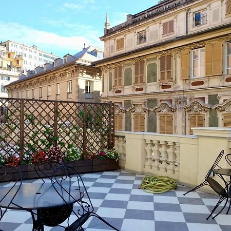 ジェノヴァMonolocale Di Pregio Palazzo Dei Rolliアパートメント エクステリア 写真
